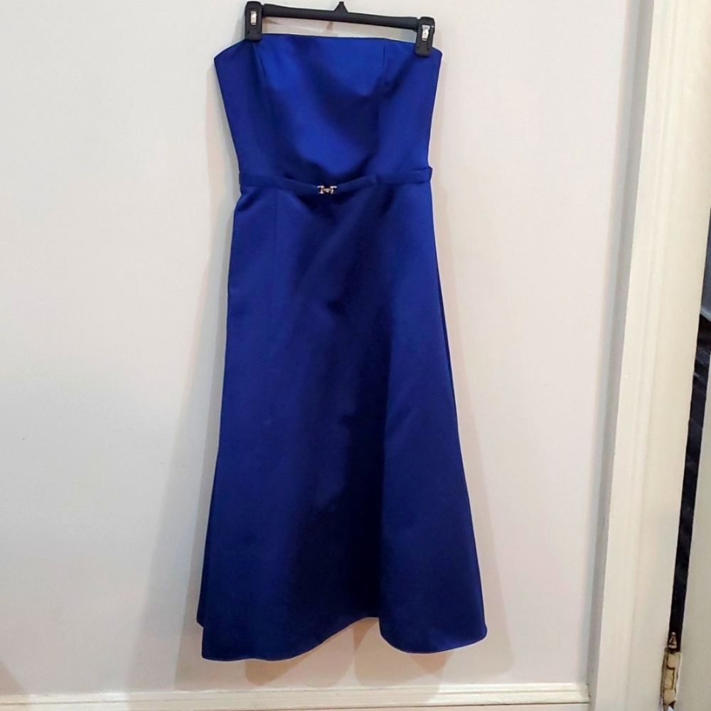 Strapless, royal blue, satiny Bridesmaid Dress. Size 6, brand Michealangelo